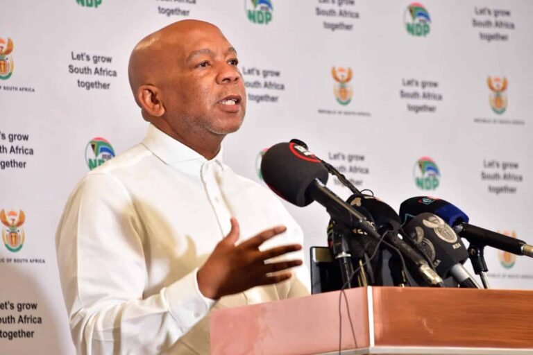 Government opens door to private sector to expand power lines – The Mail & Guardian